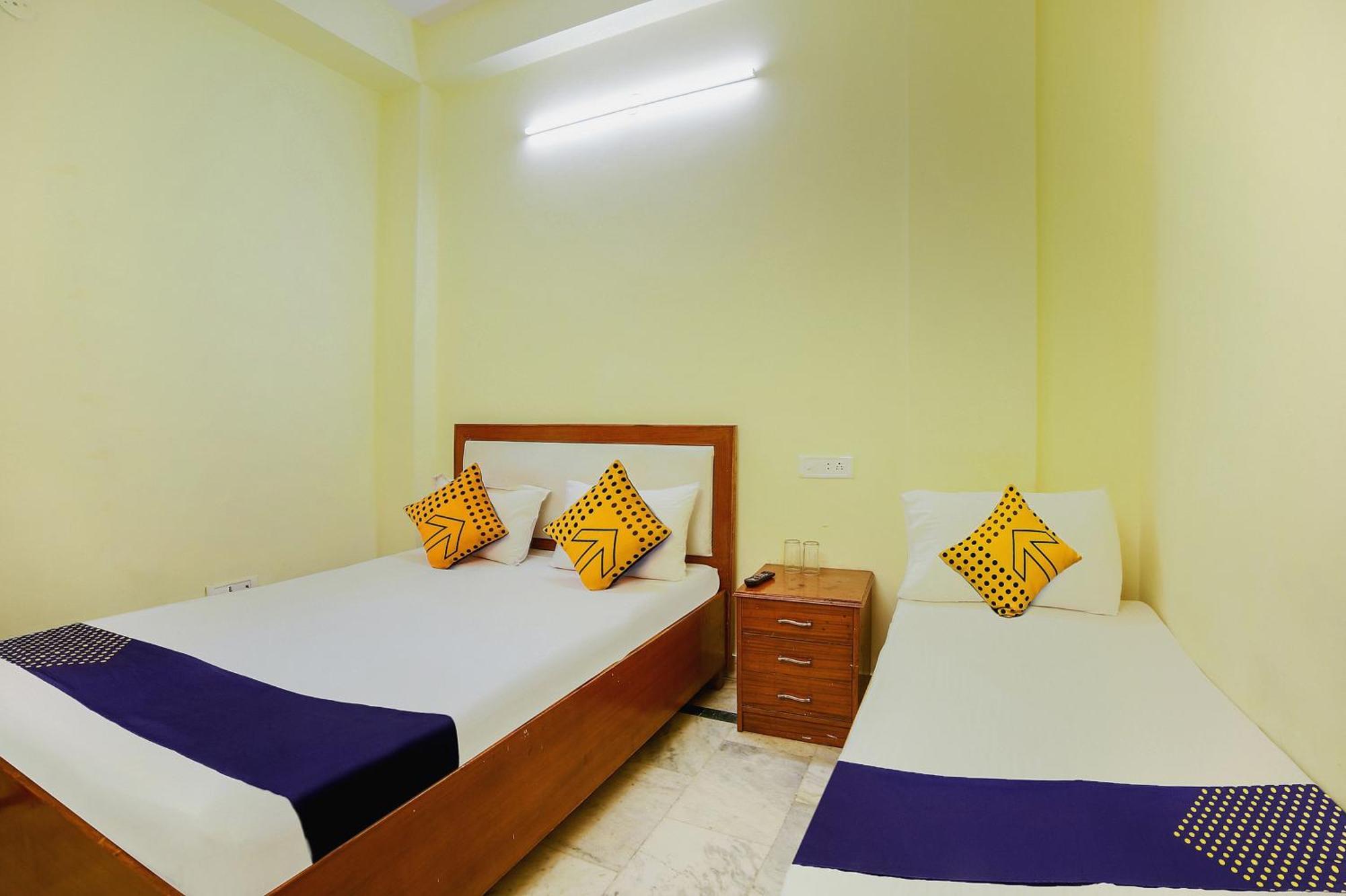 Om Paharganj Hotel 4*