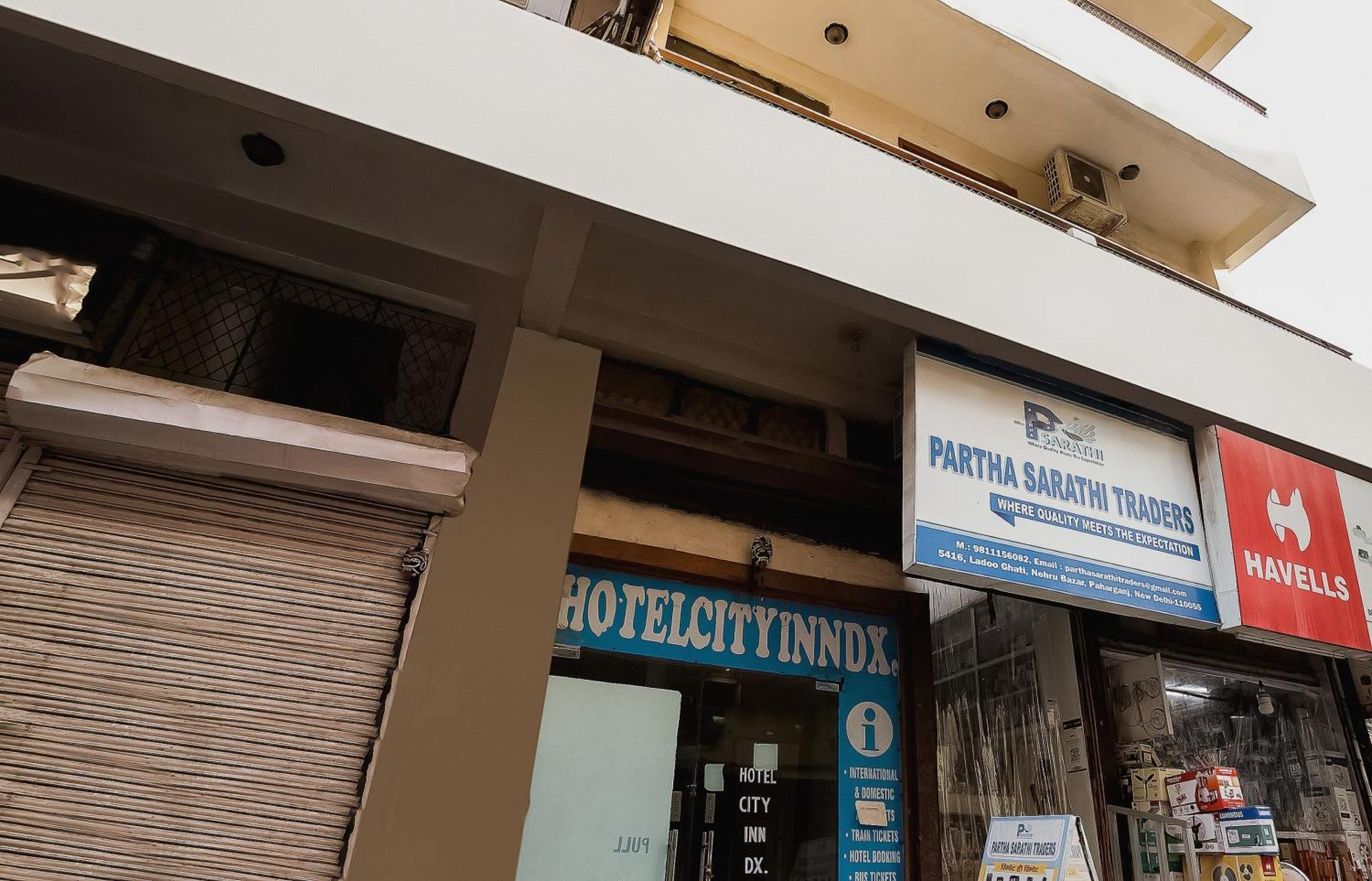 Om Paharganj New Delhi
