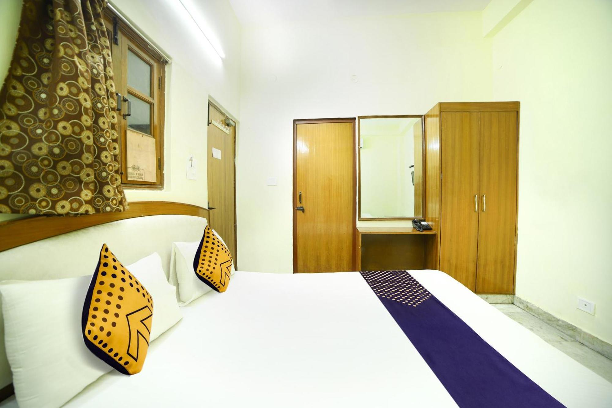 Om Paharganj Hotel 4*